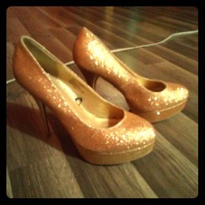 Double platform 10 golden sparkle heels